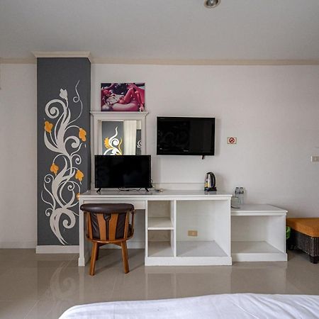מלון Santi White House Patong מראה חיצוני תמונה