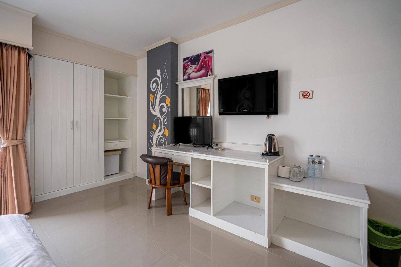 מלון Santi White House Patong מראה חיצוני תמונה
